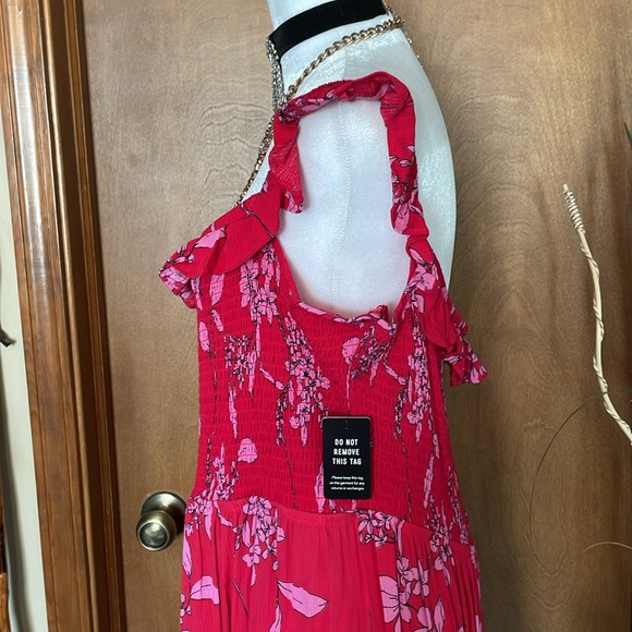 Floral Ruffle Red Dress - Picture 8 of 16